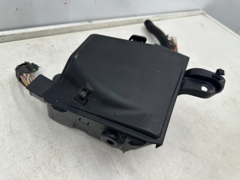 Skrzynka bezpieczników Dacia Logan 1 I 05-14r. 1.6 MPI bezpieczniki pokrywa zaślepka 8200738818