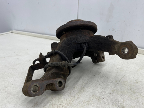 Zwrotnica Dacia Logan 1 I Sandero 05-14r. 1.5 dci 1.6 mpi piasta prawa przednia czujnik ABS prawy przód