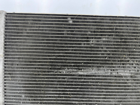 Chłodnica wody BMW F10 F11 F07 F12 F13 F06 F01 F02 F03 F04 ORYGINALNA SZCZELNA 8509176