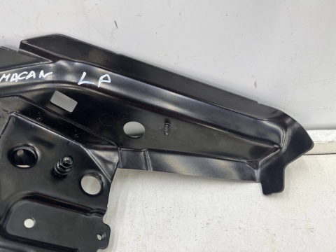 Pas przedni Porsche Macan I 95b 14r.- LEWA podłużnica wzmocnienie DOLNE wspornik reflektora NOWE oryginalne 95b805457