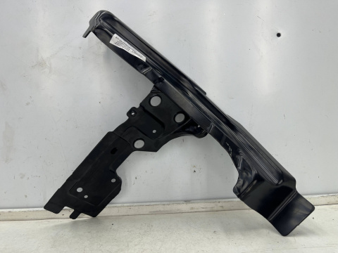 Pas przedni Porsche Macan I 95b 14r.- LEWA podłużnica wzmocnienie DOLNE wspornik reflektora NOWE oryginalne 95b805457