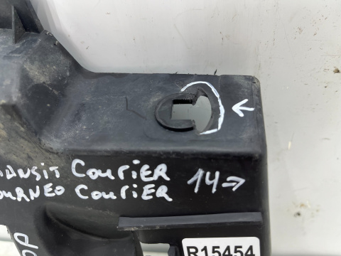 Ślizg Ford Courier I 14-18r. prawe przednie mocowanie wspornik uchwyt zderzaka prawy przód et76-17d958-al