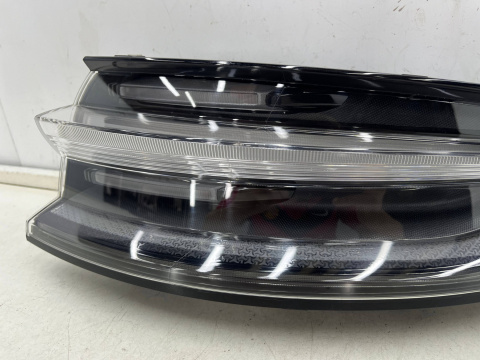 Lampa Porsche Macan I 95b LIFT 18r.- prawa tylna ORYGINALNA prawy tył 95b945092am