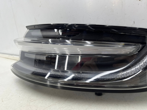 Lampa Porsche Macan I 95b LIFT 18r.- prawa tylna ORYGINALNA prawy tył 95b945092am