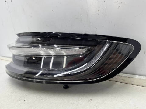 Lampa Porsche Macan I 95b LIFT 18r.- prawa tylna ORYGINALNA prawy tył 95b945092am