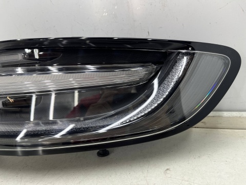 Lampa Porsche Macan I 95b LIFT 18r.- prawa tylna ORYGINALNA prawy tył 95b945092am