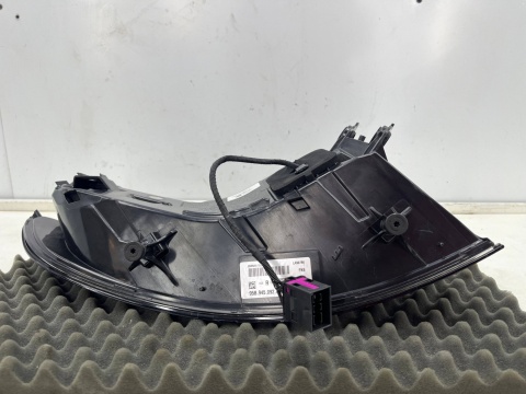 Lampa Porsche Macan I 95b LIFT 18r.- prawa tylna ORYGINALNA prawy tył 95b945092am