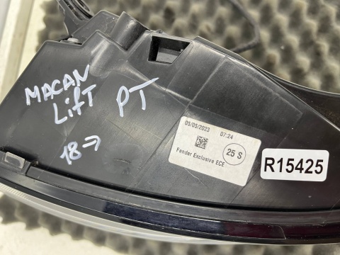Lampa Porsche Macan I 95b LIFT 18r.- prawa tylna ORYGINALNA prawy tył 95b945092am