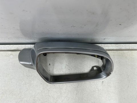 Lusterko Audi A4 B8 07-15r. prawa obudowa osłona lusterka zewnętrznego CHROMOWANE 8f0857528a 8f0857528c