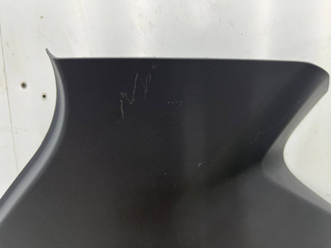 Plastik Seat Tarraco 2018r.- lewa tylna górna osłona słupka bagażnika 5fj867287b