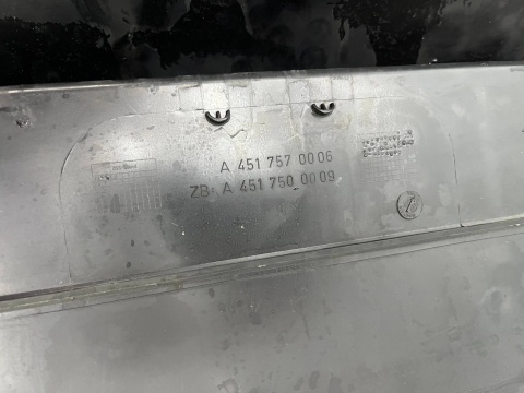 Klapa bagażnika Smart ForTwo II 2 451 07-14r. tylna blenda nakładka A4517570006