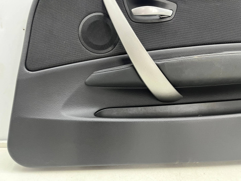 Tapicerka BMW E81 3Drzwi E82 Coupe 04-11r. boczek drzwi prawych przednich pasażera prawy przód 7122654