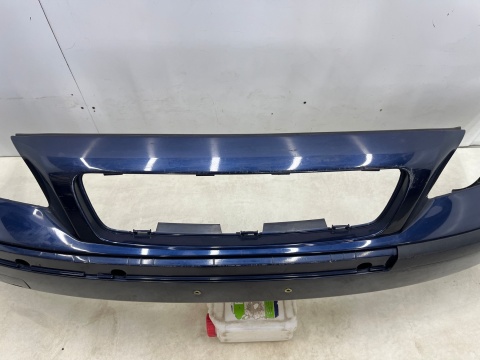Zderzak przedni Volvo V70 II 2 00-05r. przód spryski 09484239