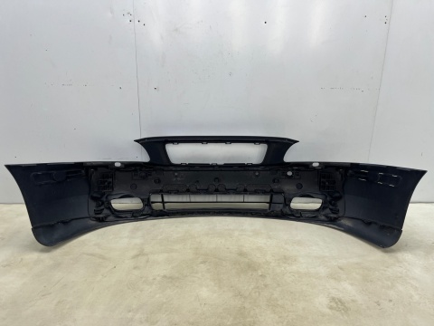 Zderzak przedni Volvo V70 II 2 00-05r. przód spryski 09484239