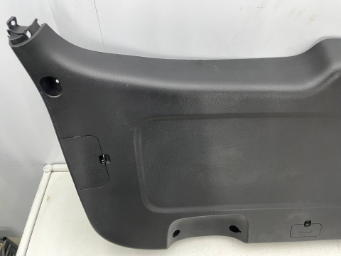 Tapicerka Kia Sorento 2 II 09-14r. boczek klapy bagażnika 81750-2p000 81751-2p000