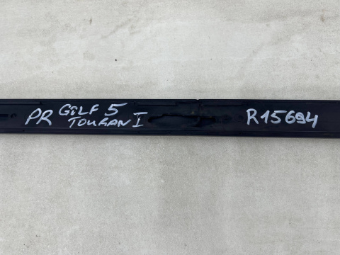 Nakładka progu VW Golf 5 V Touran I 03-09r. PRAWA listwa progowa zewnętrzna próg 1t0854932b