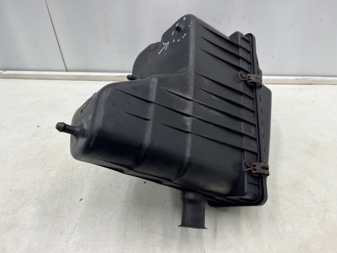 Obudowa filtra powietrza Chrysler PT Cruiser 00-10r. 2.2 CRD diesel 04891456ae