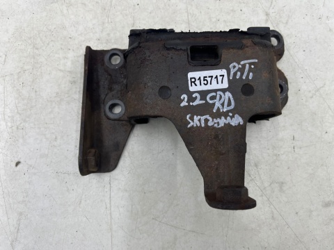 Poduszka skrzyni biegów Chrysler PT Cruiser 00-10r. 2.2 CRD silnika mocowanie łapa 04668718ad