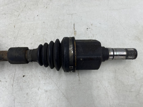 Półoś Chrysler PT Cruiser 00-10r. 2.2 CRD diesel lewa przednia półoś napędowa krótka przegub