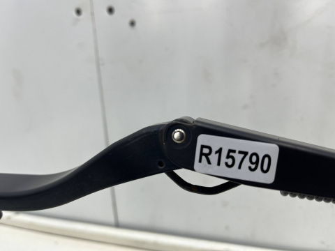 Ramię wycieraczki Chrysler PT Cruiser 00-10r. lewa strona kierowcy