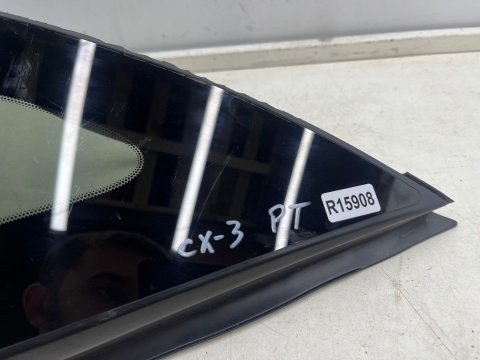 Szyba boczna Mazda CX-3 CX3 14-21r. trójkąt karoseryjna prawa tylna prawy tył oryginalna CIEMNA 