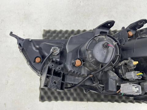 Lampa reflektor Mitsubishi ASX I Outlander Sport 10-19r. PRAWA przednia SOCZEWKA H11 HB3 Europa oryginal PRAWY przód