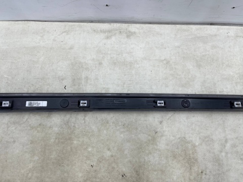 Nakładka progu Audi A3 8Y S-LINE 20r.- LEWA listwa progowa zewnętrzna próg lewy 8Y0853855