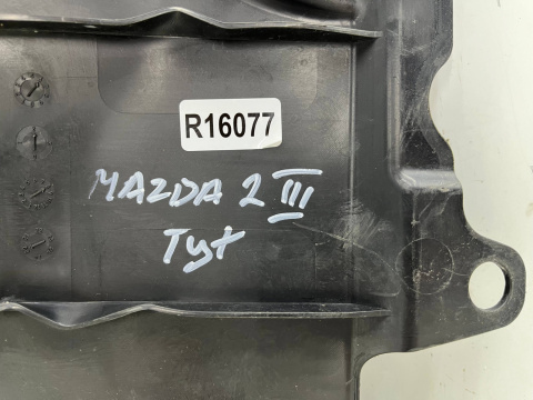 Osłona podwozia Mazda 2 III DJ DL LIFT 19r.- tylna osłona dolna płyta ORYGINAL dhm556351