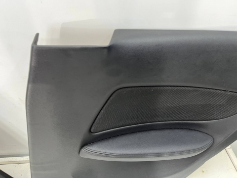 Tapicerka BMW E81 3Drzwi E82 Coupe M-pakiet 04-11r. lewy prawy tylny boczek tył KOMPLET