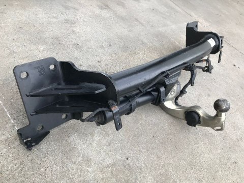 Hak holowniczy BMW X7 G07 2018r.- na przyczepę oryginalny elektryczny kula 6883967