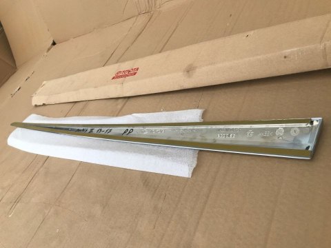 Listwa Toyota Auris 2 II E180 12-18r. NOWA lewa przednia nakładka drzwi dolna listwa chrom LEWY przód pz49u-e9491-2b