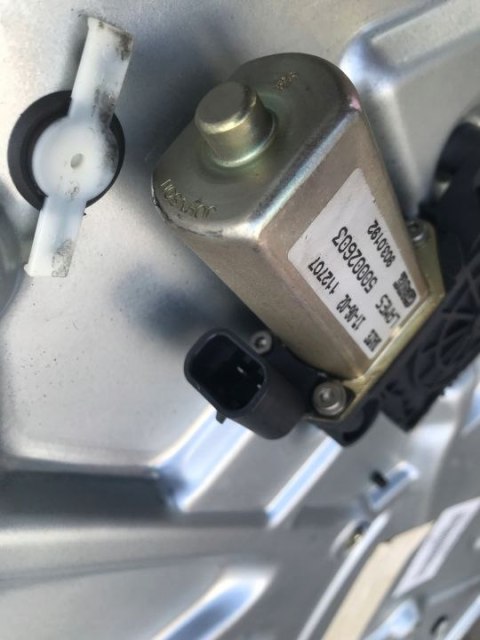 Podnośnik szyb Fiat Stilo 5Drzwi HB KOMBI 01-07r. lewy tylny silniczek lewy tył