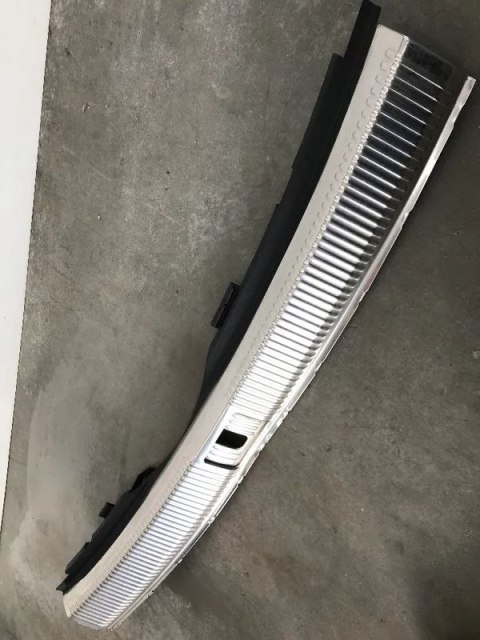 Próg bagażnika Audi A6 C7 kombi 10-18r. osłona nakładka progu listwa bagażnika 4G9864483