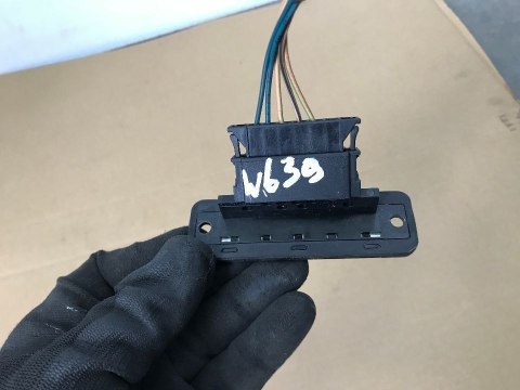 Zamek drzwi Mercedes Vito Viano w639 03-14r. stycznik mikrostyk czujnik drzwi bocznych przesuwnych