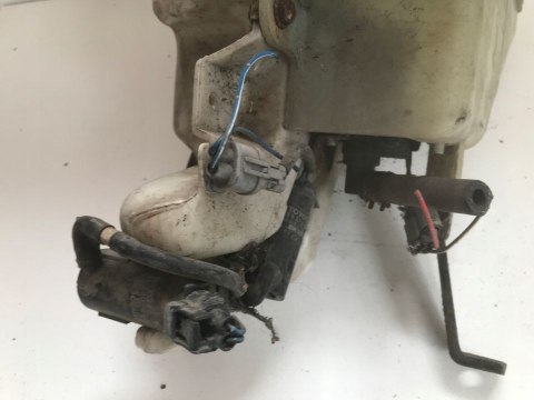 Zbiorniczek wyrównawczy Toyota Previa XR10 XR20 90-00r. płynu chłodzącego zbiorniczek spryskiwaczy 860142-036