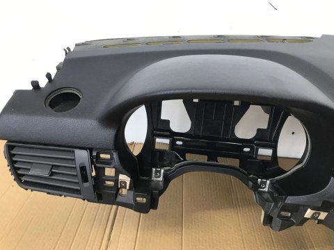 Deska rozdzielcza Mercedes W166 ML 3 III 2011-2015r. kokpit konsola a1666800087
