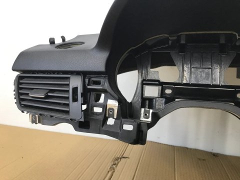 Deska rozdzielcza Mercedes W166 ML 3 III 2011-2015r. kokpit konsola a1666800087