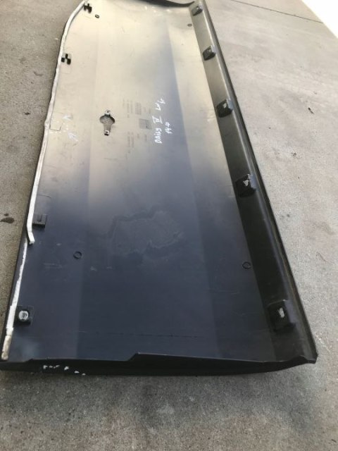 Listwa Iveco Daily 4 IV dolna boczna lewa nakładka karoserii dolna środkowa 2014r.-> 5801811475 5801811454