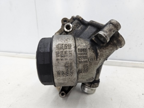 Obudowa filtra oleju BMW X1 E84 Z4 E89 F06 F10 X3 F25 X4 F26 E60 E90 podstawa N53B30A chłodniczka 7516383