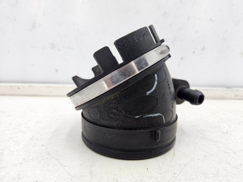 Rura BMW E81 E82 E87 X1 E84 E90 E92 X3 F25 silnik N52 N53 2.5i 3.0i króciec łącznik dolotowy powietrza 7536002 7537502