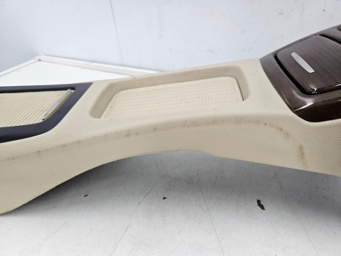 Tunel środkowy BMW E92 Coupe 04-12r. srodkowy tynel tylnej kanapy schowki kratki nawiewu CREMEBEIGE beżowy 6961645