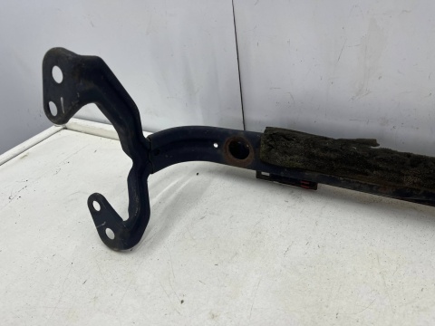 Belka silnika Volvo V40 I S40 I 95-04r. mocowanie wspornik pod chłodnice zderzak