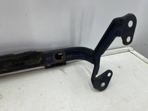 Belka silnika Volvo V40 I S40 I 95-04r. mocowanie wspornik pod chłodnice zderzak