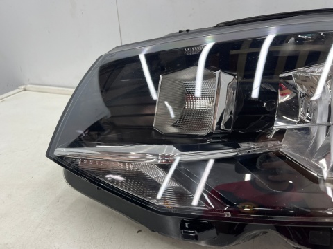 Lampa reflektor VW Transporter T6 Multivan Caravelle 15-19r. przedLIFT LEWA przednia zwykła H4 lewy przód 7e1941015l