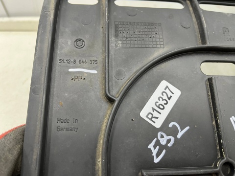 Osłona podwozia BMW E92 Coupe E93 cabrio 04-12r. tylna środkowa osłona dolna płyta pod zderzak M-PAKIET ORYGINALNA 8044375