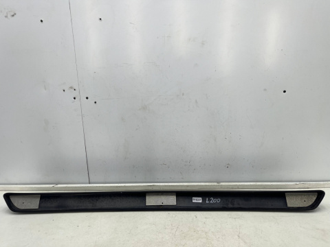 Spoiler Mitsubishi L200 06r.- lotka na dach bagażnika zabudowy HARDTOP Road Ranger na szybe otwieraną