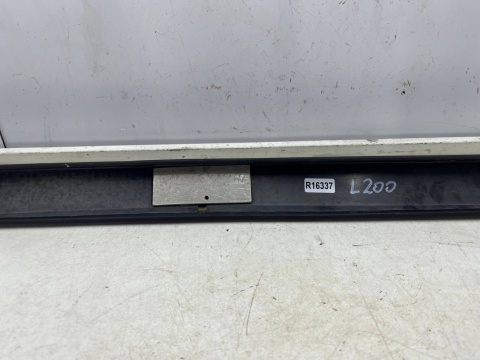 Spoiler Mitsubishi L200 06r.- lotka na dach bagażnika zabudowy HARDTOP Road Ranger na szybe otwieraną