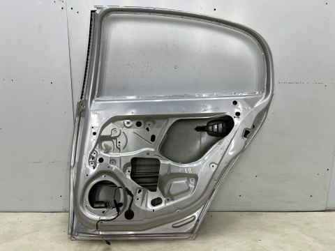 Drzwi Opel Vectra C 02-08r. sedan prawe tylne prawy tył 