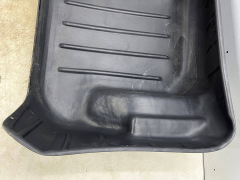 Wykładzina Mitsubishi L300 II Mitsubishi Delica Star Wagon 96r.- podłoga bagażnika plastikowa wanna Carbox 9021 Carbox9021
