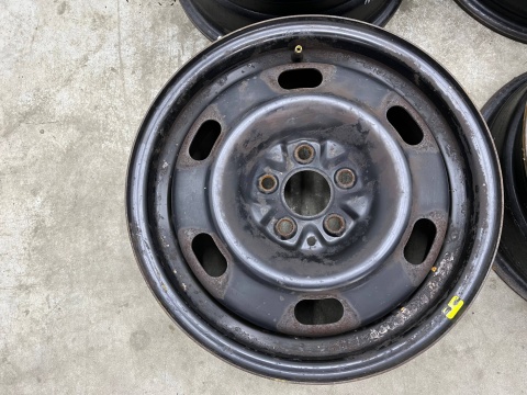 Felgi stalowe Chrysler PT Cruiser 00-10r. 15 cali 6jx15 ET40 5x100 KOMPLET 05272864ab